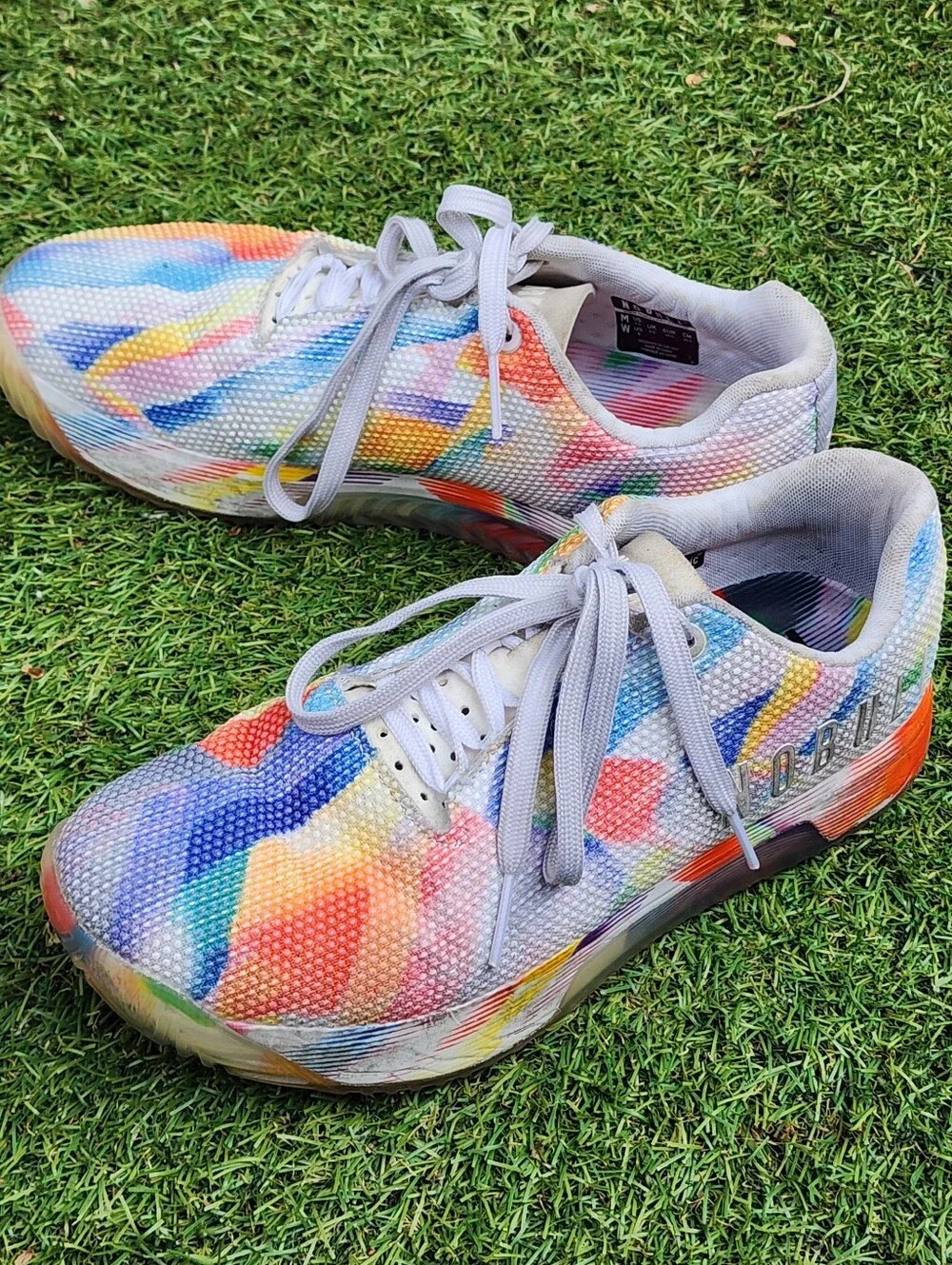 NOBULL PRIDE - Womens Sneakers  - SIZE 9 (( Please See All Pictures))